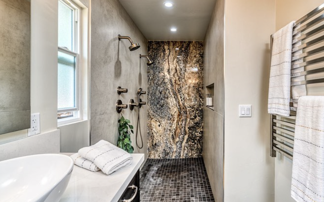 A Year of Design: Top Infinity Drain Bathroom Designs of 2021